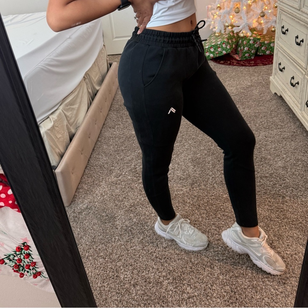 Alphalete Black Joggers with Ankle Zippers
